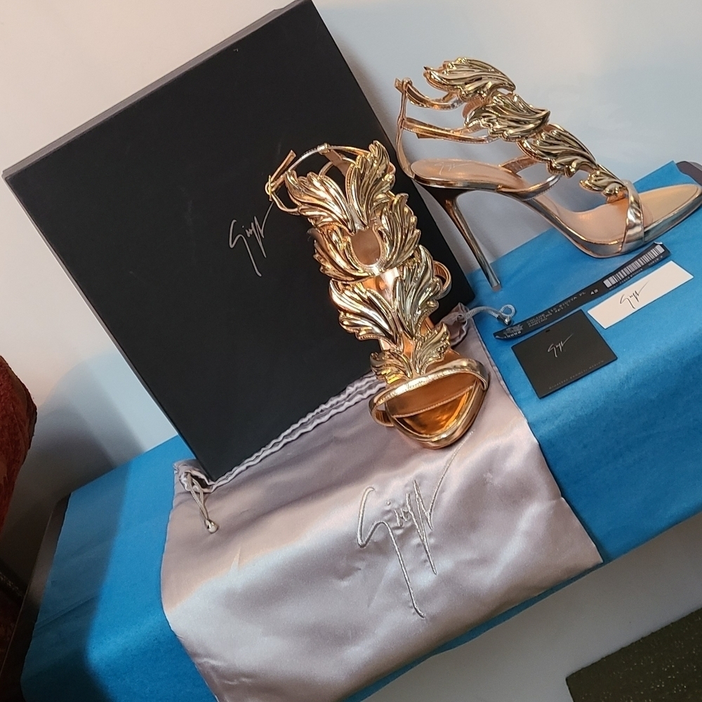 Giuseppe Zanotti Gold Coline Wings Leather Sandal Heels - Picture 15 of 15